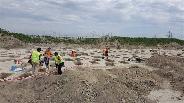 Na mst archeologov nali celou adu artefakt i ostatk z 8. stolet z obdob takzvanho Avarskho kagantu.