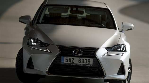 Automobilov designr Jaromr ech a Lexus IS