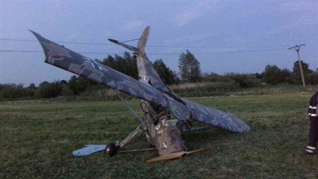 V Uheln na Jesenicku v sobotu veer spadlo mal letadlo (24. ervna 2017).