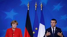 Angela Merkelová a Emmanuel Macron na summitu Evropské unie v Bruselu (23....