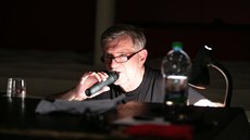 Petr Novotný, režisér Východočeského divadla Pardubice, napsal hru o ruském... Petr Novotný, režisér Východočeského divadla Pardubice, napsal hru o ruském...