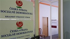 Do prostoru přeregistrace ostravských členů ČSSD měli novináři vstup zakázán.... Do prostoru přeregistrace ostravských členů ČSSD měli novináři vstup zakázán....