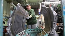 V havlíčkobrodské Futabě se vyrábí lisované díly pro kolínskou automobilku TPCA... V havlíčkobrodské Futabě se vyrábí lisované díly pro kolínskou automobilku TPCA...