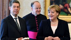 Angela Merkelová a její manel Joachim Sauer ve Vatikánu