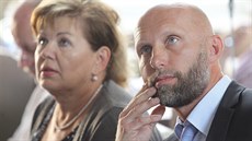 Radim Bzura z TOP 09 na středečním zasedání ústeckého zastupitelstva. Radim Bzura z TOP 09 na středečním zasedání ústeckého zastupitelstva.