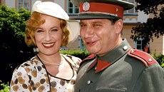 Alena Antalová a Tomáš Töpfer v roce 2006 během natáčení seriálu Četnické... Alena Antalová a Tomáš Töpfer v roce 2006 během natáčení seriálu Četnické...