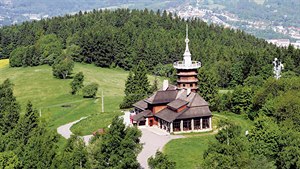 Turisté zachránili unikátní rozhlednu u Náchoda