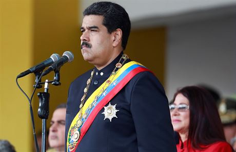 Venezuelský prezident Nicolás Maduro na vojenské pehlídce v Caracasu (5....