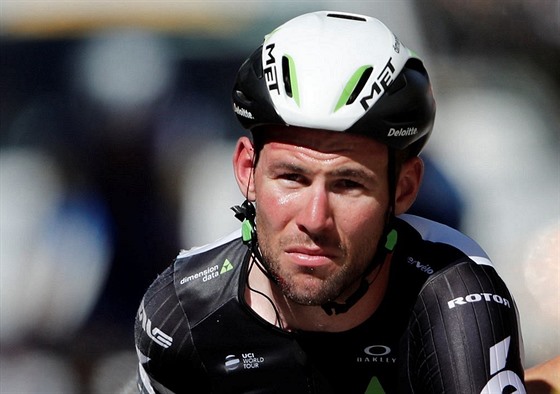 ZMAR! Mark Cavendish po souboji s Peterem Saganem ve tvrté etap Tour okliv...