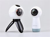Samsung Gear 360 první a druhé generace Samsung Gear 360 první a druhé generace