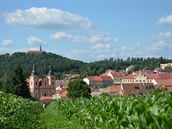Panorama města (v pozadí Zelená Hora). Panorama města (v pozadí Zelená Hora).