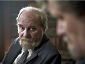 Petr Pelzer jako Pavel Tigrid v televizním projektu České století Petr Pelzer jako Pavel Tigrid v televizním projektu České století
