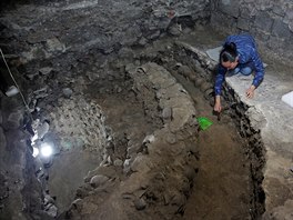 Archeologové v Mexiku objevili v vystavnou ze stovek lidských lebek. (3....