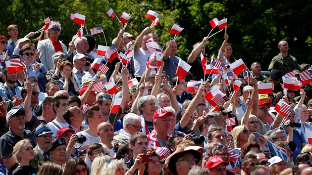 Donalda Trumpa ekalo v centru polsk metropole vel pivtn (6. ervence 2017)