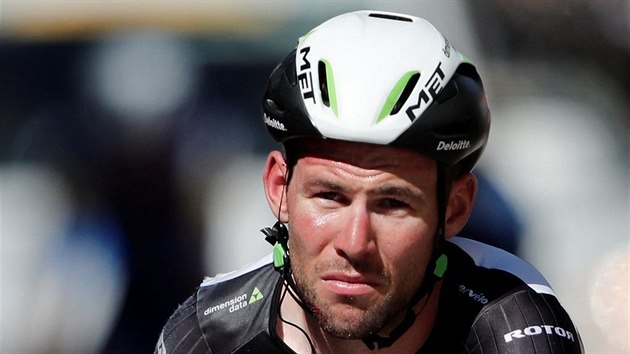 ZMAR! Mark Cavendish po souboji s Peterem Saganem ve tvrt etap Tour okliv upadl na hrazen.