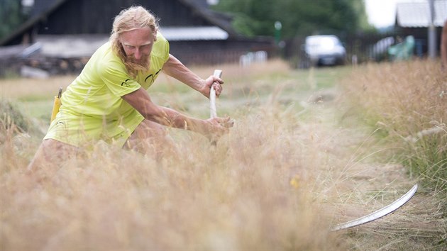 David Vostrovský pořádal u Mlynářovic mistrovství republiky v sečení kosou. Sám ho vyhrál a postoupil na mistrovství Evropy do Švýcarska.
