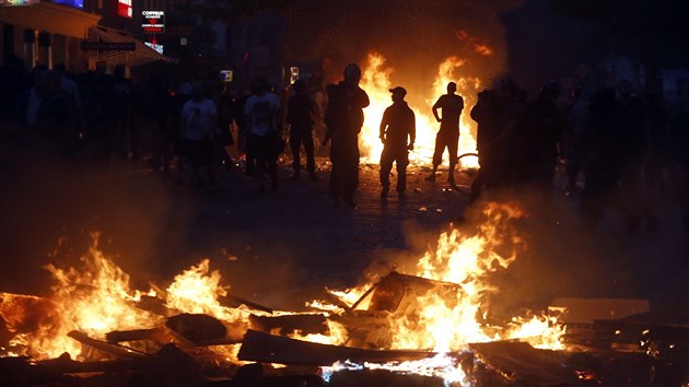 Protesty v ulicích Hamburku, kde se v pátek a v sobotu probíhal summit G20