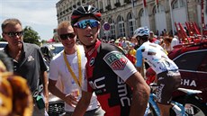Richie Porte, jeden z největších favoritů na celkové prvenství, před startem... Richie Porte, jeden z největších favoritů na celkové prvenství, před startem...