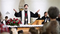 Bohoslužba při příležitosti 602. výročí mučednické smrti Mistra Jana Husa (6.... Bohoslužba při příležitosti 602. výročí mučednické smrti Mistra Jana Husa (6....