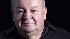 Chartista Petr Hanzlík musel i s rodinou opustit Československo v roce 1982. Po... Chartista Petr Hanzlík musel i s rodinou opustit Československo v roce 1982. Po...