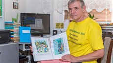 Pavel Šmakal vymyslel už asi tři tisíce vtipů, přesto o sobě tvrdí, že se často... Pavel Šmakal vymyslel už asi tři tisíce vtipů, přesto o sobě tvrdí, že se často...