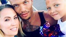 Jeremy Meeks, jeho manelka Melissa a synové (29. záí 2016)