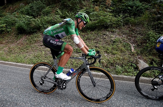 NEJDE TO. Polámaný Marcel Kittel trpí v sedmnácté etap Tour de France....