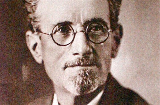 Nakladatel a spisovatel Karel Sezemský, hlavní propagátor spiritistického hnutí...