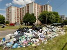 V ulicích ukrajinského Lvova se hromadí odpadky. Hlavní skládka za mstem je...