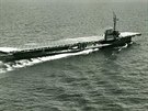 Cviná letadlová lo USS Sable na Michiganském jezee