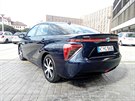 Toyota Mirai je první sériov vyrábný automobil na vodík, který se dá koupit....