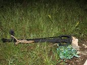 Opilý řidič u Tvarožné Lhoty nezvládl odbočení a ulomil ze sakrální památky... Opilý řidič u Tvarožné Lhoty nezvládl odbočení a ulomil ze sakrální památky...