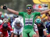 Marcel Kittel vtz v zvrenm spurtu dest etapy Tour de France.