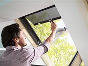 S venkovní markýzou VELUX si léto užijete více. S venkovní markýzou VELUX si léto užijete více.