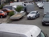 Krádež v autobazaru. Řidič během zkušební jízdy zaměnil automobil Krádež v autobazaru. Řidič během zkušební jízdy zaměnil automobil