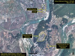 Satelitn snmky ukazuj rozlehl severokorejsk jadern zazen Jongbjon.