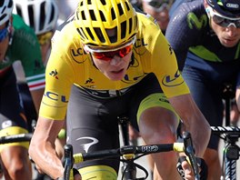 JEDEME! Chris Froome bhem estnct etapy Tour de France.
