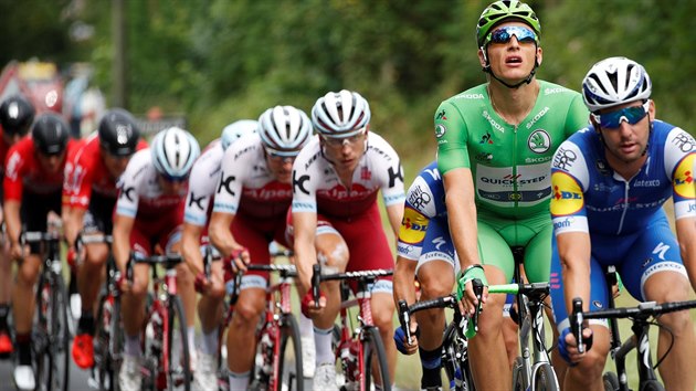 Marcel Kittel v zelenm dresu pro vedoucho mue bodovac soute bhem dest etapy Tour.