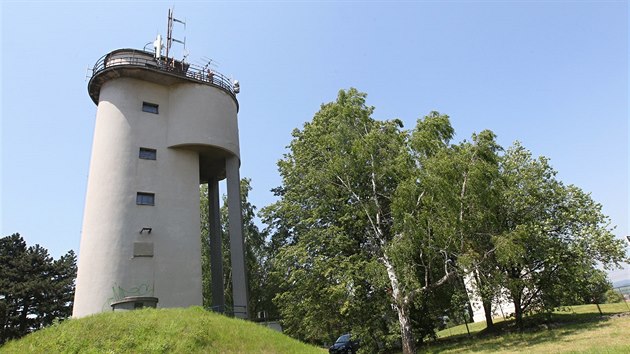 Vodojem na Strn hoe stoj dodnes.