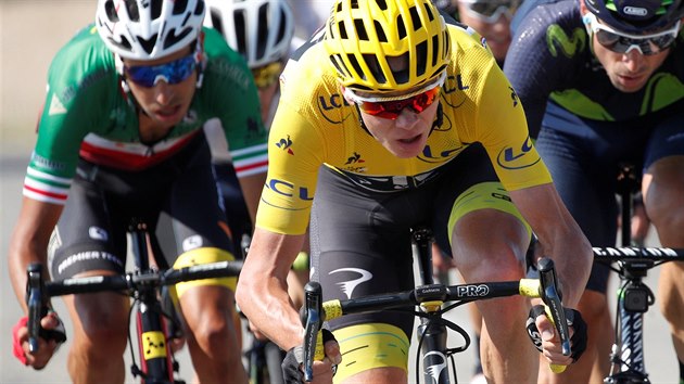 JEDEME! Chris Froome bhem estnct etapy Tour de France.