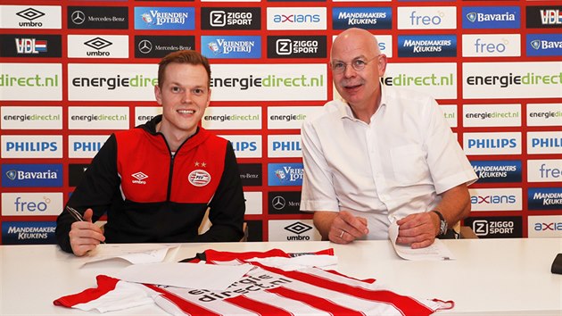 Smlouvu s Tony Kokem PSV zruilo dva dny po podpisu.