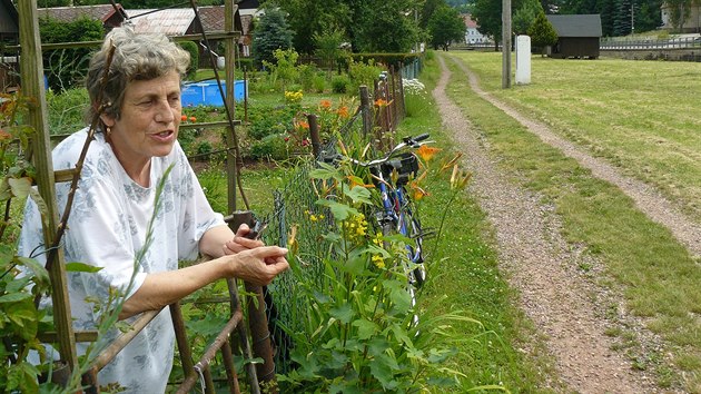 Irena Odrkov v Arnultovicch zahrdka tyi desetilet. Pamatuje nkolik povodn.