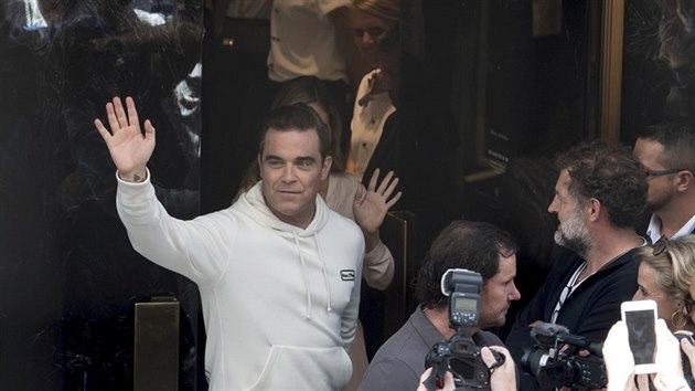 Robbie Williams s fanouky (Mnichov, 6. ervence 2017)