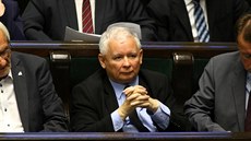 éf polské vládní strany Právo a spravedlnost Jaroslaw Kaczynski v parlamentu...