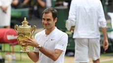 KRÁL WIMBLEDONU. Roger Federer slavný turnaj vyhrál u poosmé.