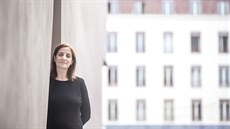 Veronika Skalecká. Žurnalistka se ve své knize věnuje Pardubicím v období... Veronika Skalecká. Žurnalistka se ve své knize věnuje Pardubicím v období...