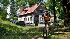 „V Myslivecké chatě je teď bufet a půjčovna koloběžek a mohou tam probíhat... „V Myslivecké chatě je teď bufet a půjčovna koloběžek a mohou tam probíhat...