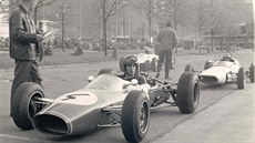 Závod formulí na brněnském výstavišti z roku 1966. Závod formulí na brněnském výstavišti z roku 1966.