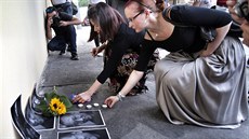 Památku čínského filozofa uctily čtyři desítky lidí (17. července 2017) Památku čínského filozofa uctily čtyři desítky lidí (17. července 2017)