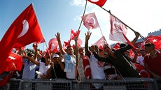 Práv ped rokem probhl v Turecku pokus o pu, který vak prezident Erdogan dokázal obrátit ve svj prospch